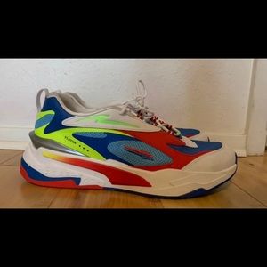 Puma are Fast red white blue